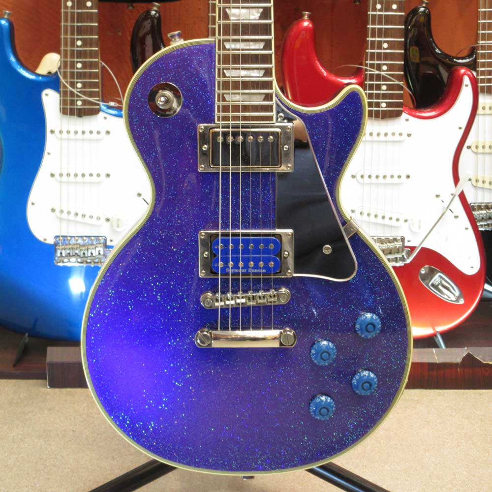 Tommy Thayer Electric Blue Les Paul Outfit