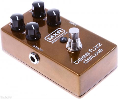 M84 Bass Fuzz Deluxe