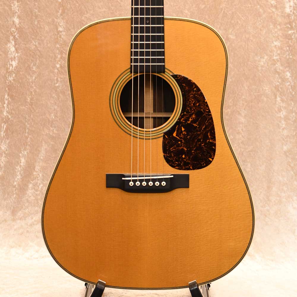 Custom Shop D-28
