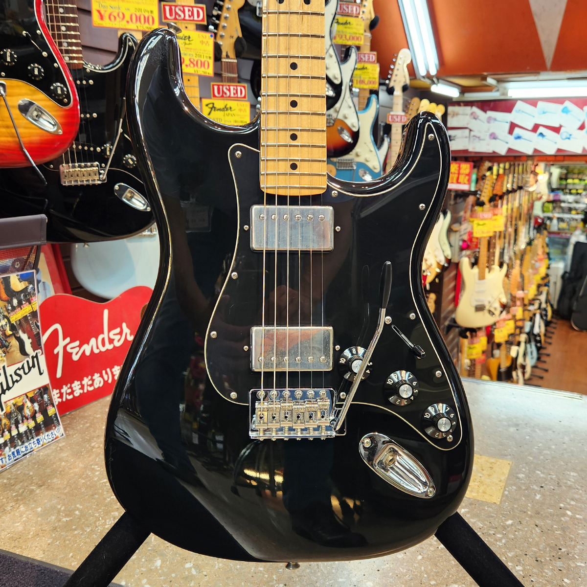 Blacktop Strat HH  2013年製