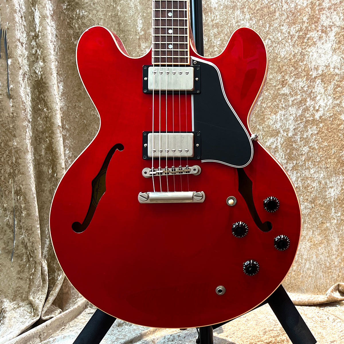 ES-335