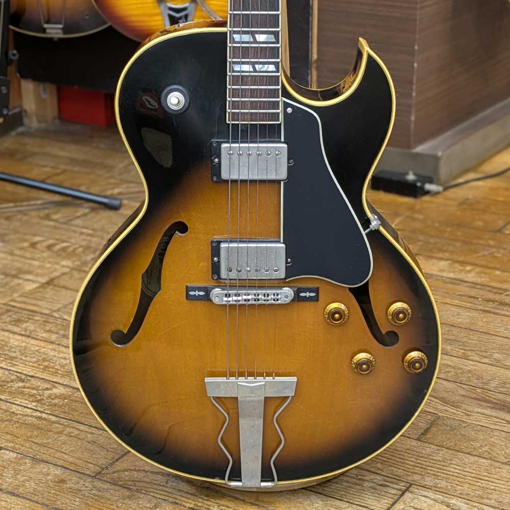 ES-175 Steve Howe