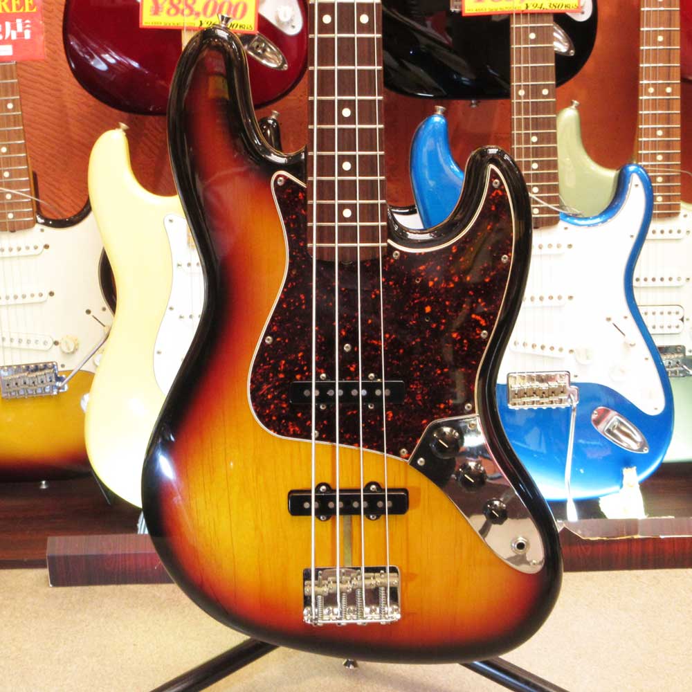 American Vintage 1962 Jazz Bass