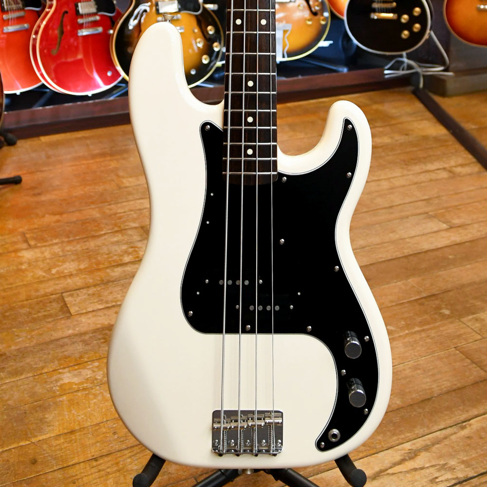 Traditional 70s Precision Bass